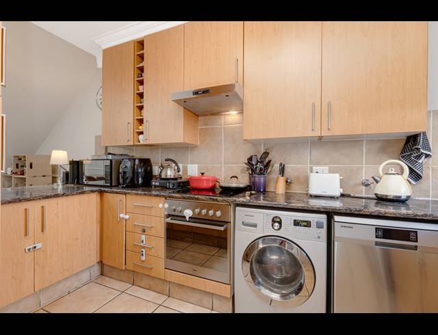 2 BEDROOM DUPLEX FOR SALE IN SUNNINGHILL